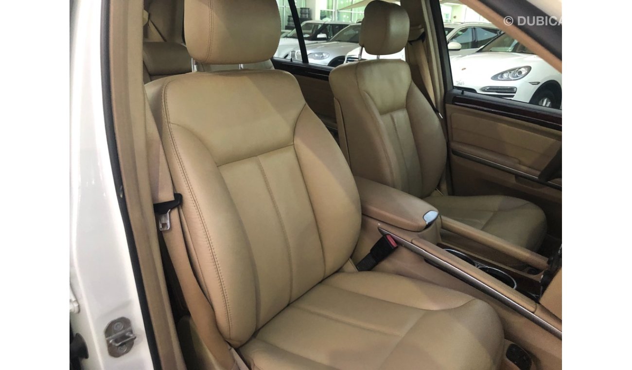 Mercedes-Benz GL 450 Mercedes benz GL500 model 2008 GCC car perfect condition very clean from inside and outside