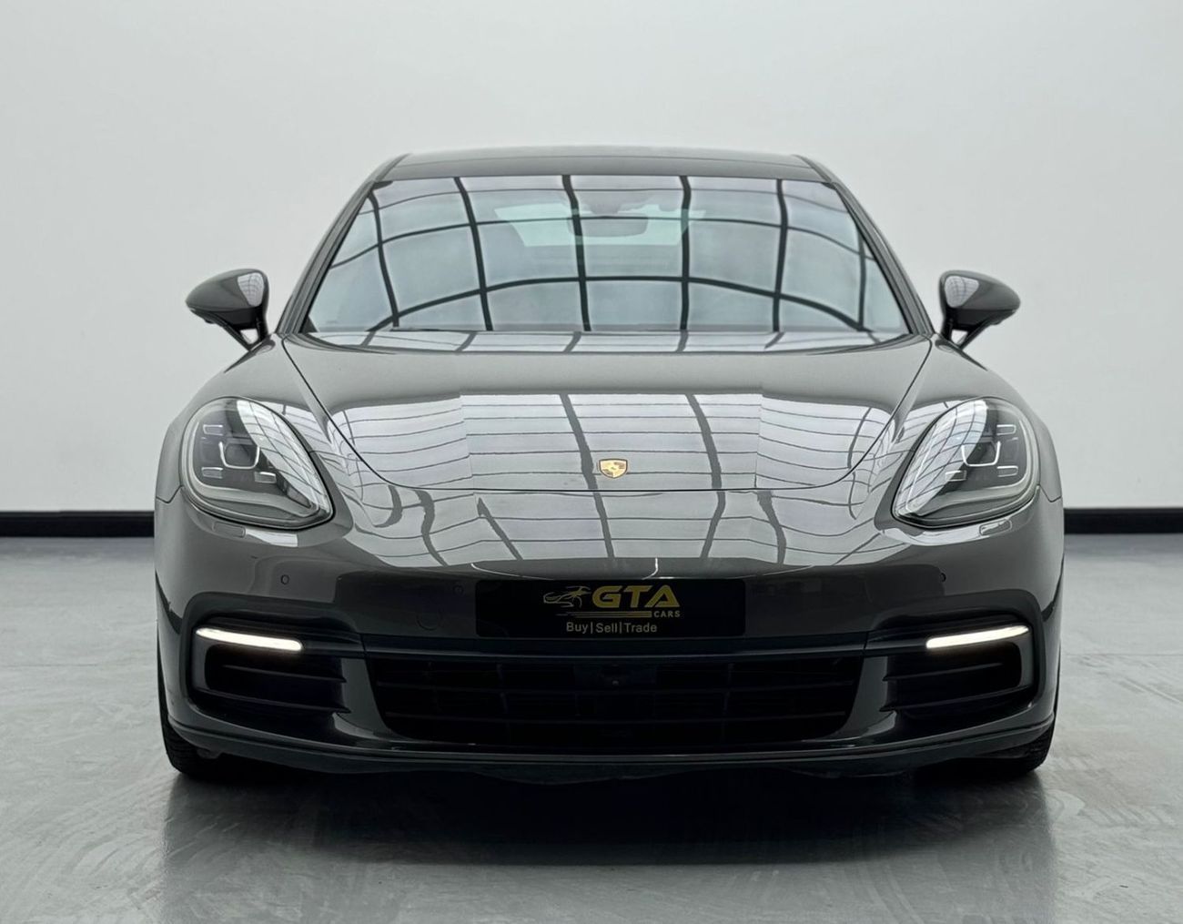 Porsche Panamera 4 3.0L 2018 Porsche Panamera 4, 1 Year Warranty, Service History