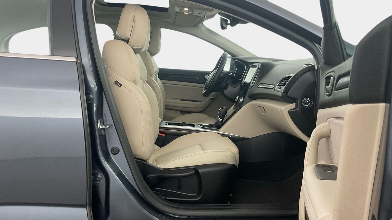 رينو ميجان LE+ | شامل الضمان | 0 ﺪﻔﻋﺓ ﺃﻮﻟﻯ