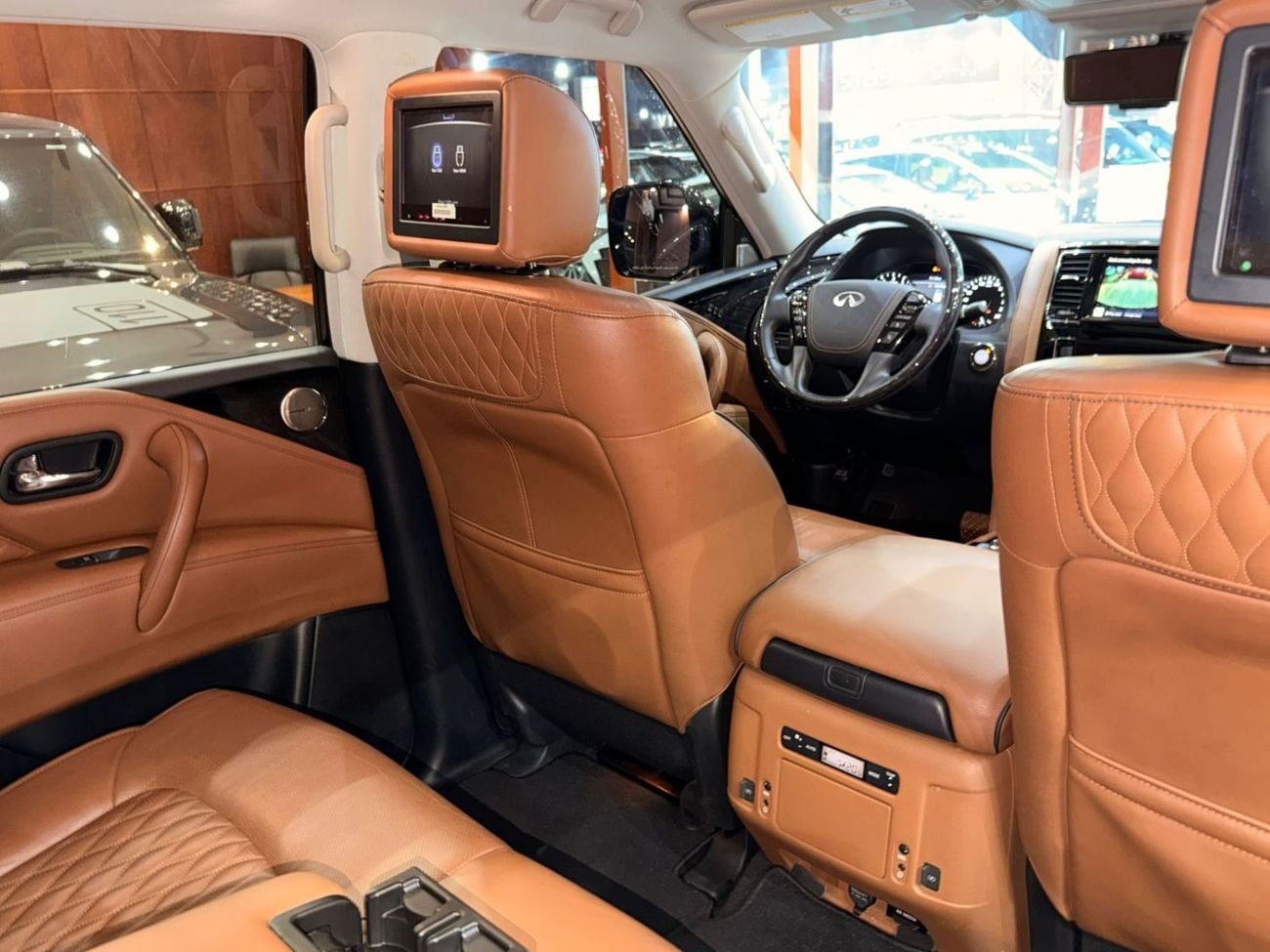 إنفينيتي QX80 Sensory 8 5.6L