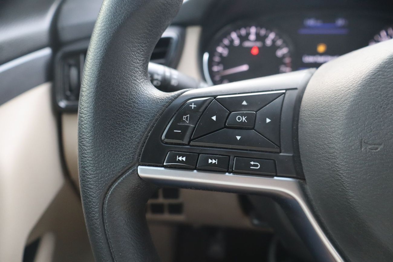 Nissan XTrail S 2.5L (169 HP) FWD (7 Seater)