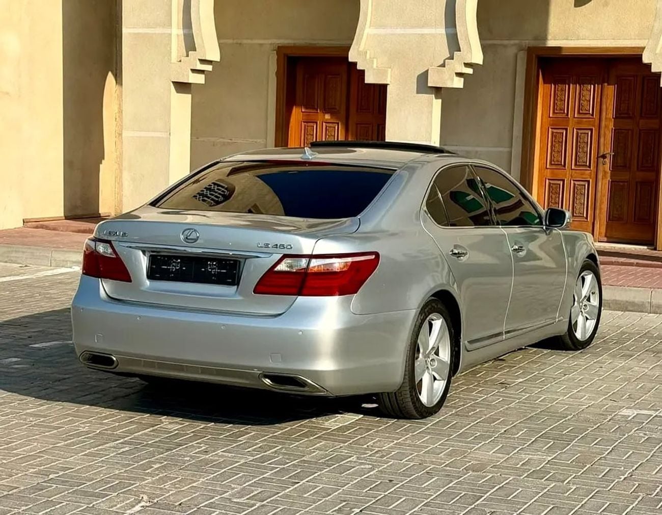 لكزس LS 460 LS 460 - Excellent Condition - American Specs