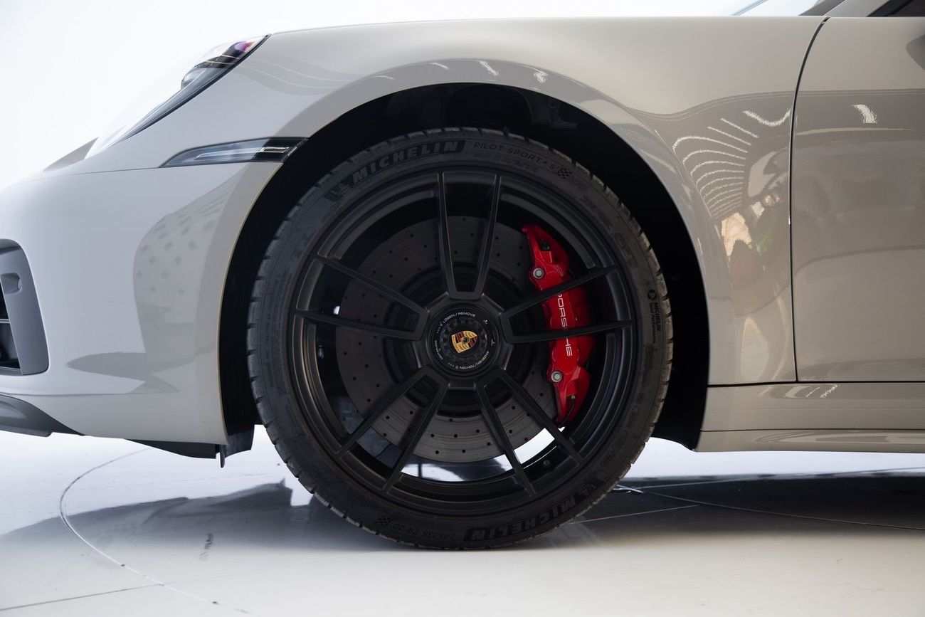 Porsche 911 CARRERA GTS CABRIOLET