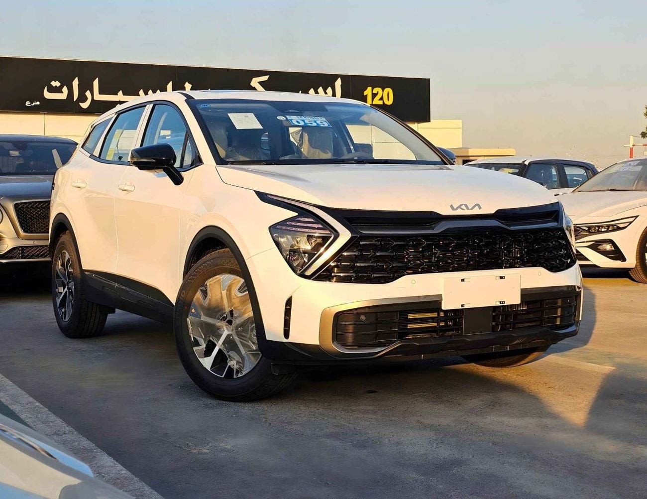 Kia Sportage PREMIUM SMART VERSION / 1.5L V4 PETROL / 360 CAMERA / PANORAMIC ROOF (CODE # KSRP)