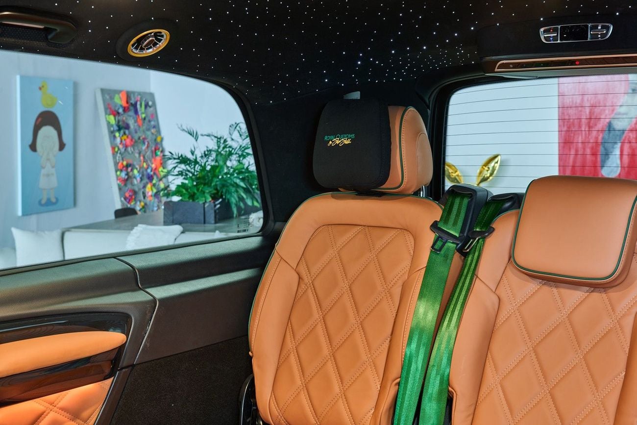 Mercedes-Benz V 300 2026 “L’ENTOURAGE” - Handcrafted by ROYAL CUSTOMS in Dubai (5 Year Warranty)