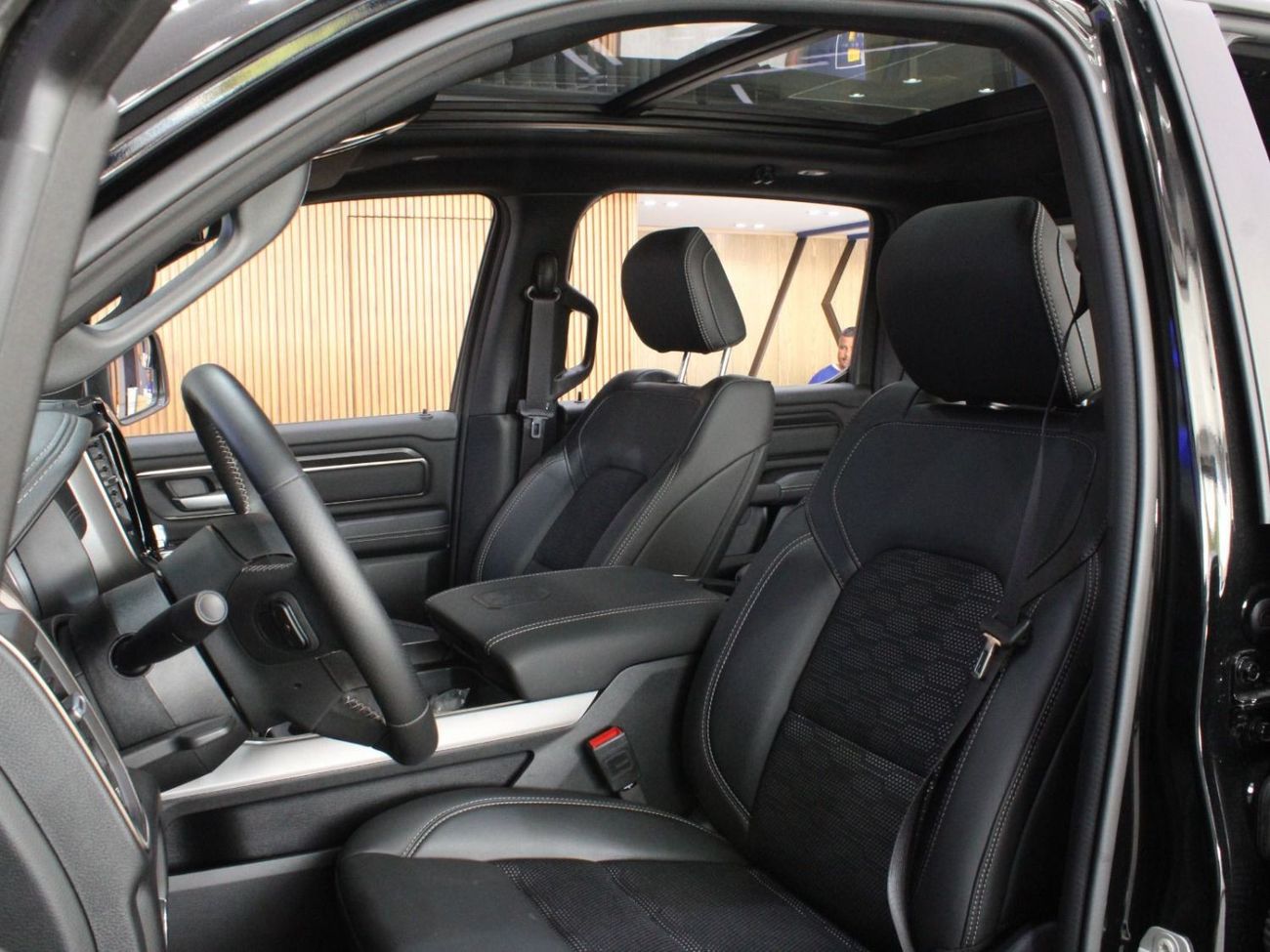 Dodge Ram Van DODGE RAM SPORT