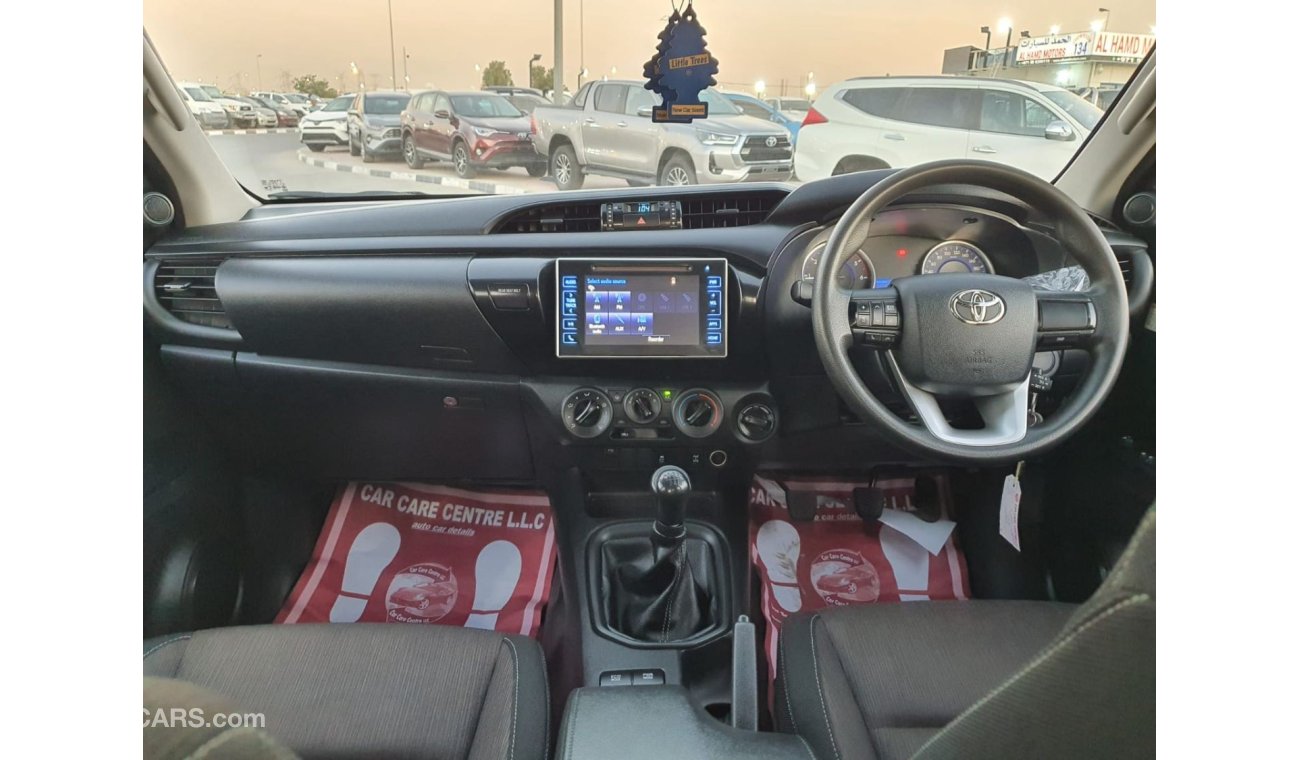 Toyota Hilux SR