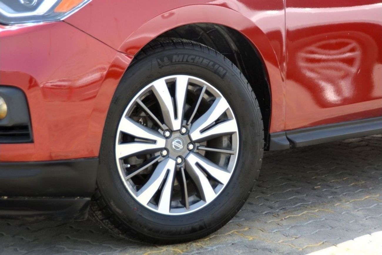 نيسان باثفايندر SV