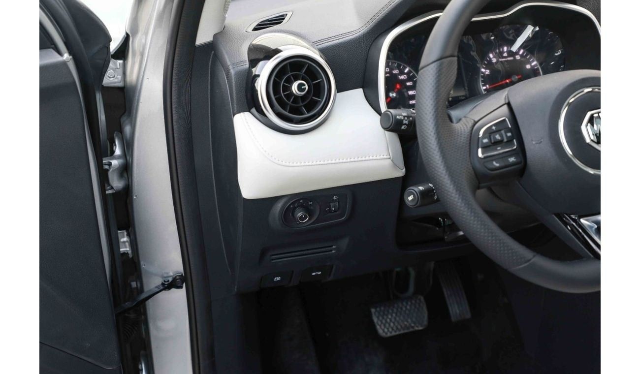 أم جي ZS 2025 MG ZS LUXURY 1.5 - BLACK inside BEIGE | Export Price