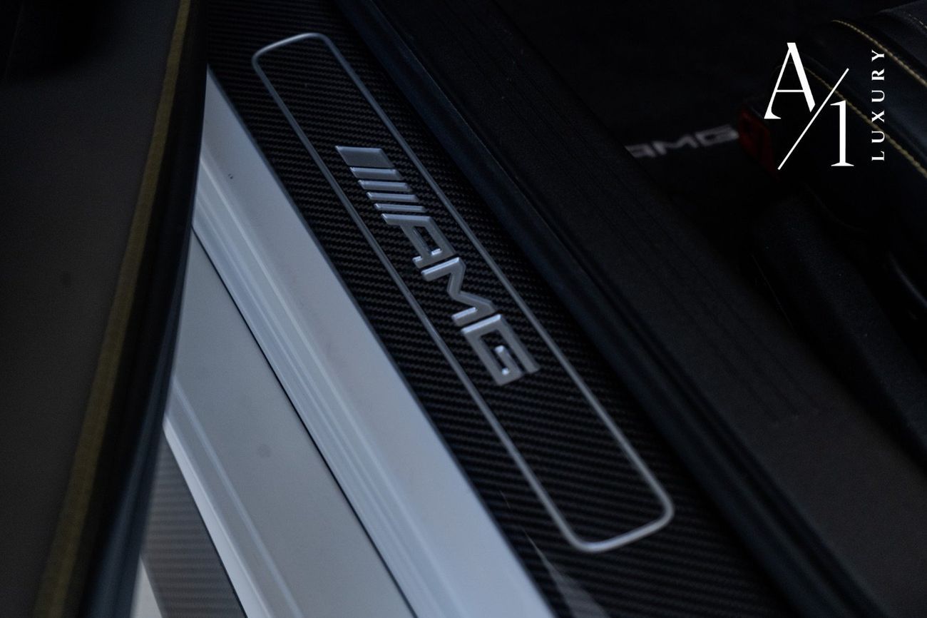 Mercedes-Benz AMG GTR 2020 Mercedes GTR, Full Service History, GCC Specs, Excellent Condition