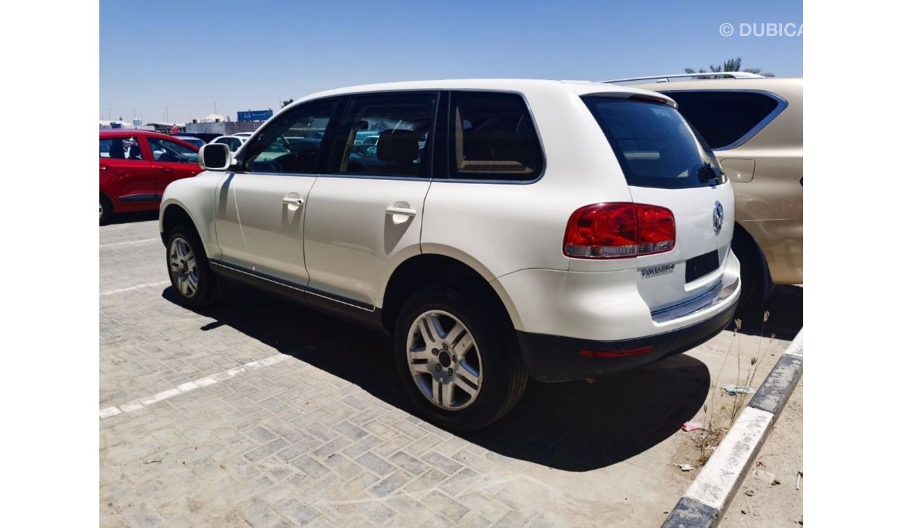 Volkswagen Touareg GCC 2005 model full option in excellent condition