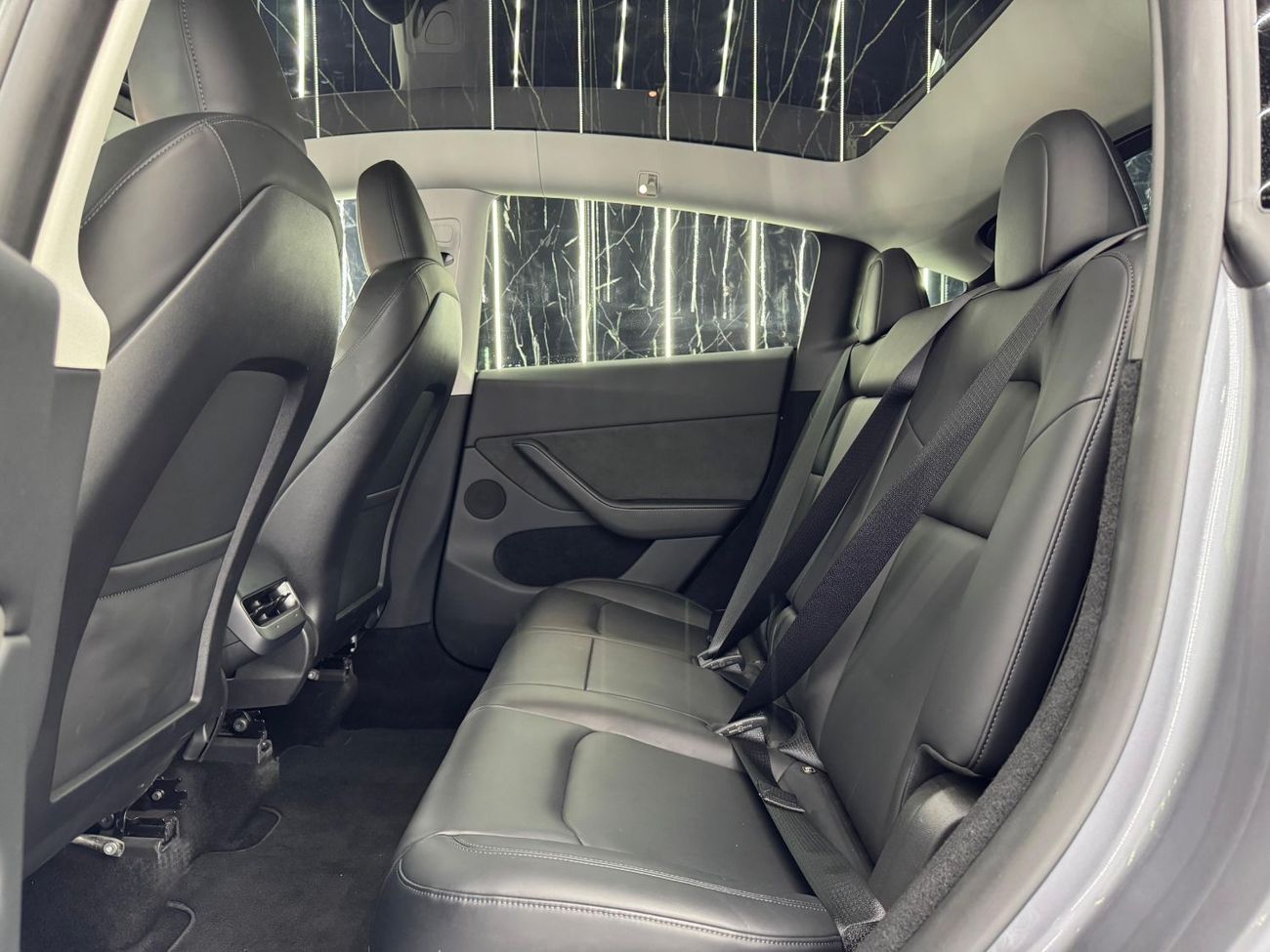 تسلا موديل Y Performance (AWD) 2024 Tesla Model Y Performance, 2028 Tesla Warranty, 2032 Tesla Battery + Drive Un