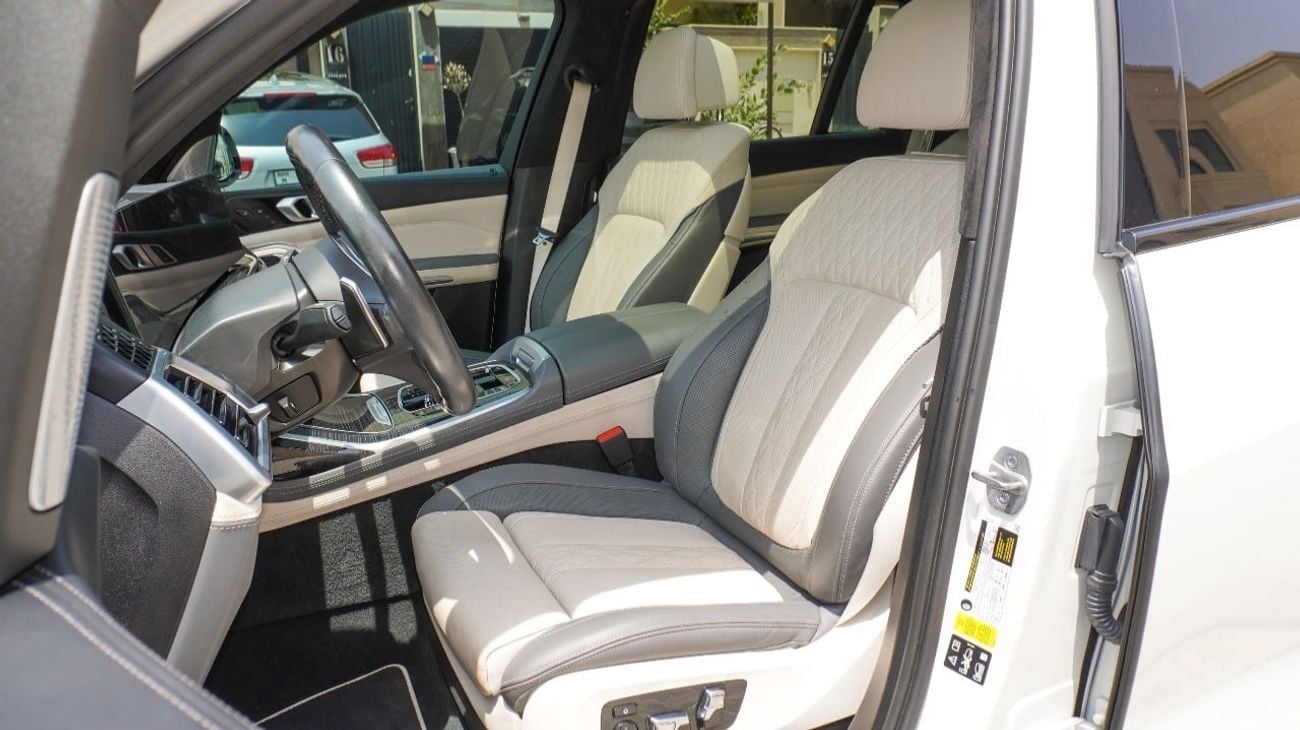 BMW X7 xDriveM60i (6 Seats)