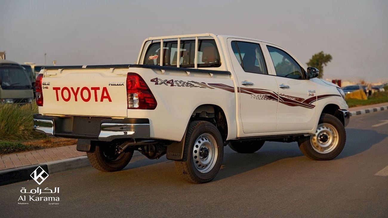 تويوتا هيلوكس 2.4L GL2 - D-4D | 4x4 Manual Transmission | Bed Liner | 6 Seater | GCC Specs | Zero KM