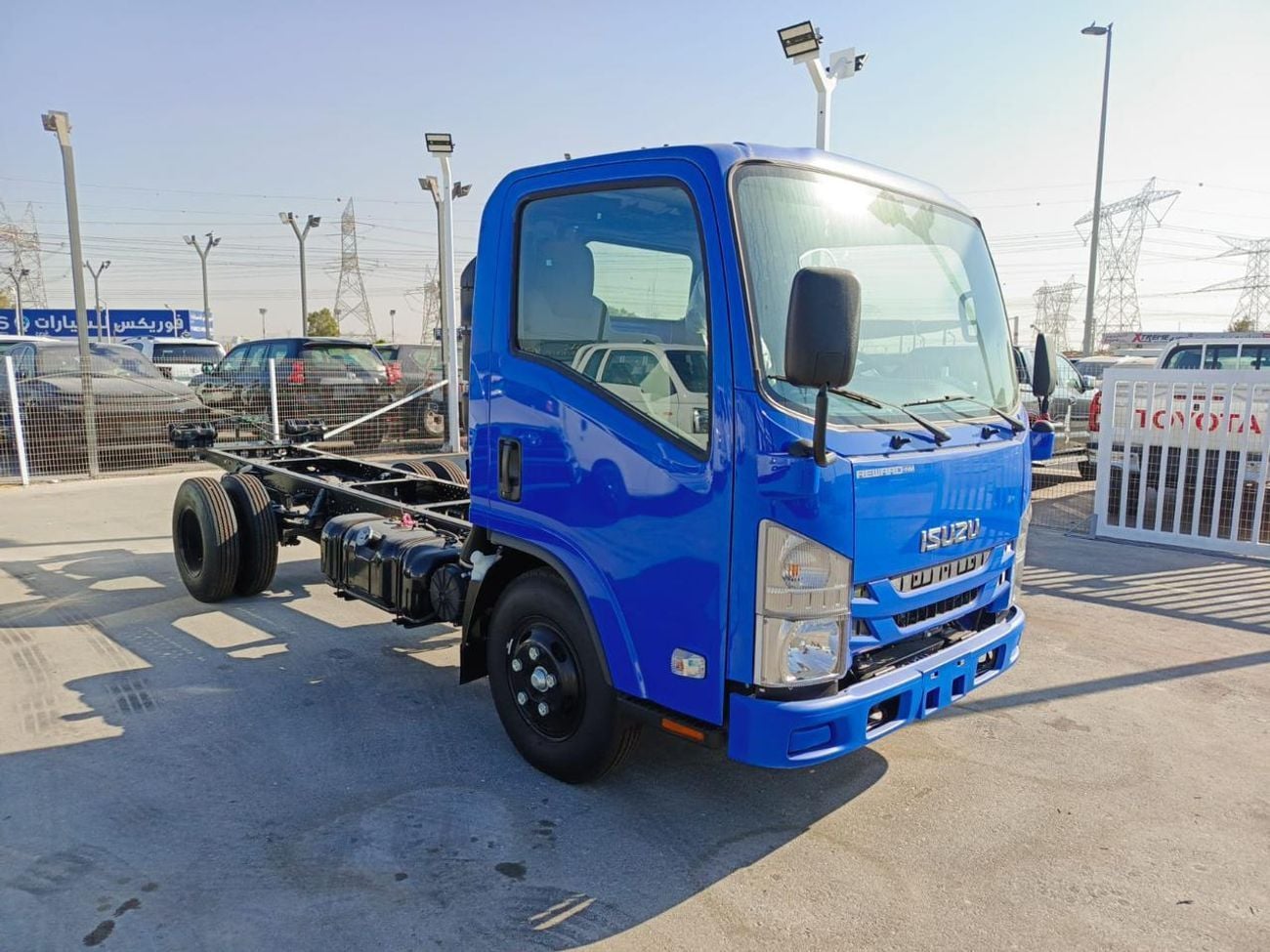 إيسوزو NPR 85 