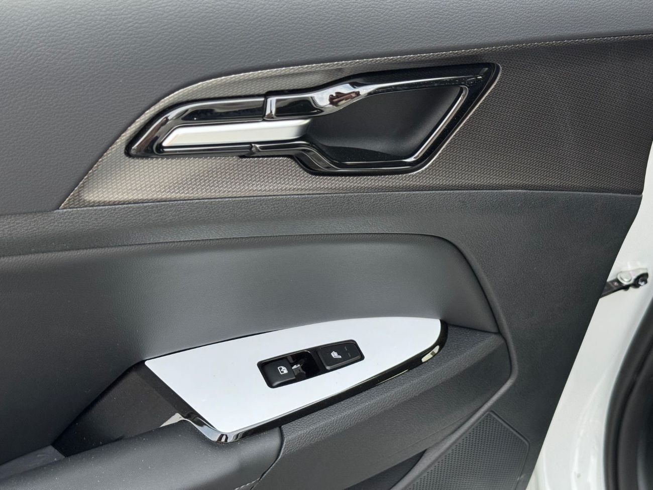 كيا سبورتيج 2.0L Petrol Turbo 4WD 2025 Export Price @ 90,000 AED