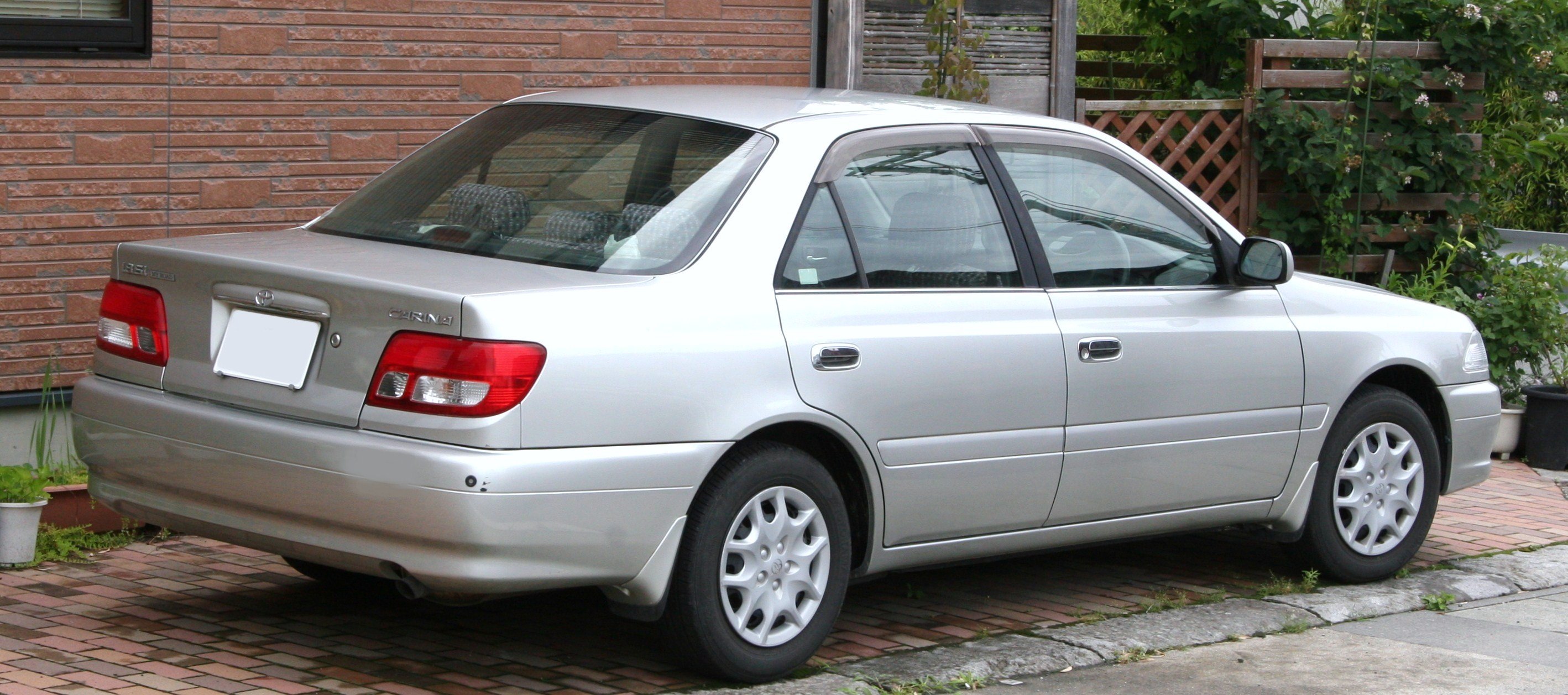 Toyota Carina exterior - Rear Left Angled