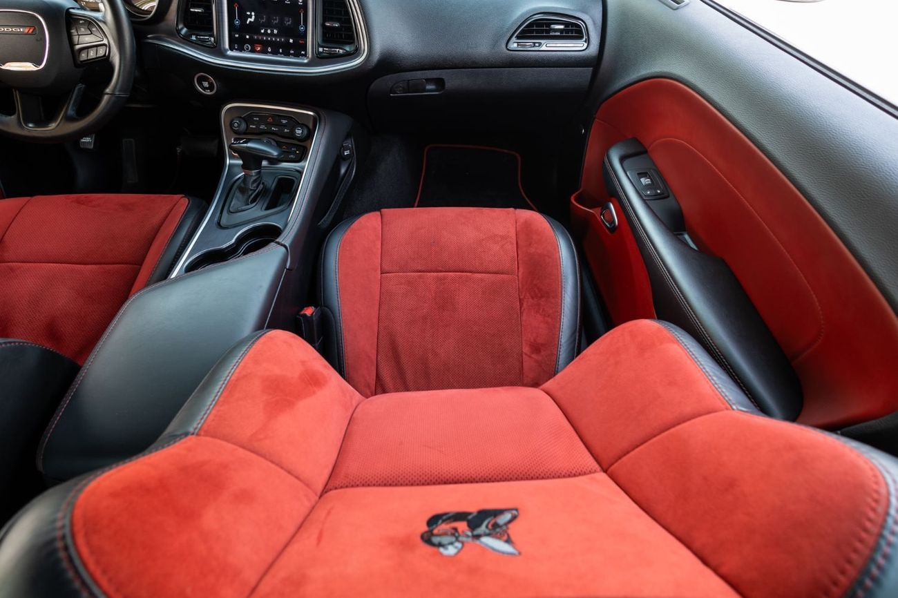 Dodge Challenger R/T 5.7L (370 HP)