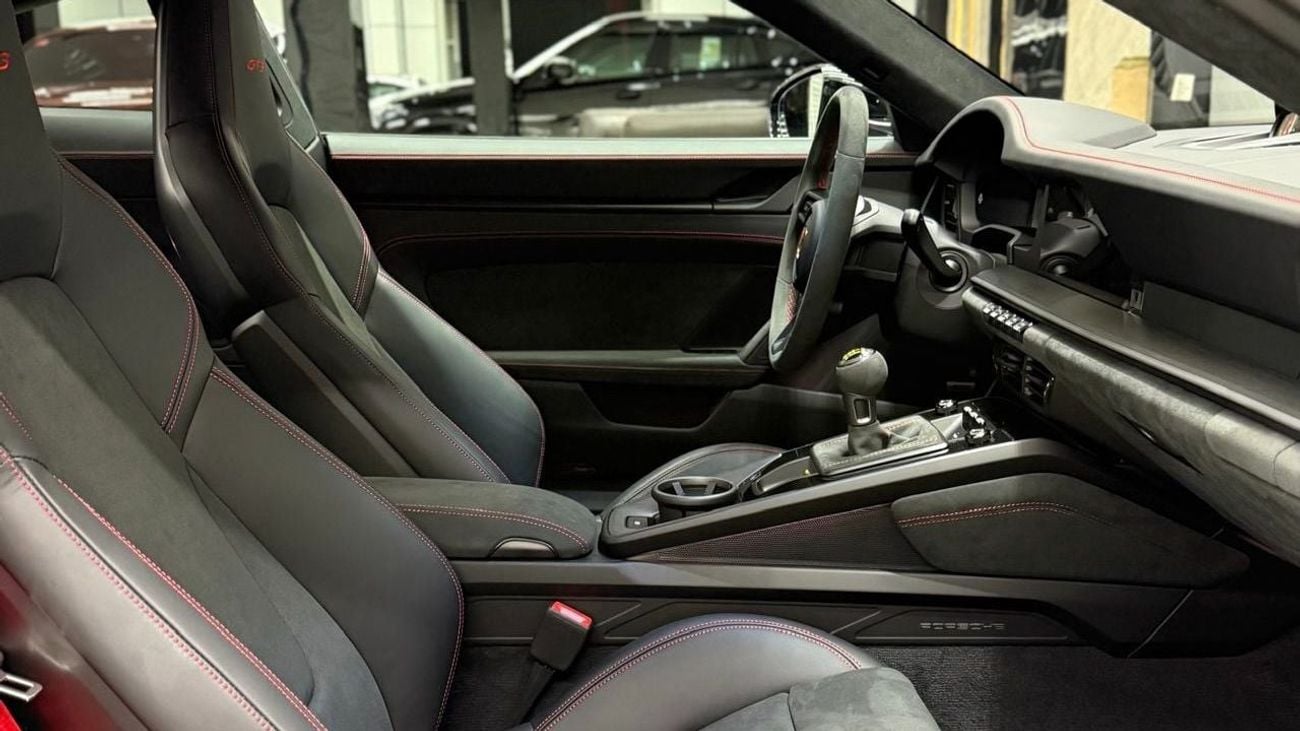 بورش 911 GT3 | Manual Transmission | Warranty Until 2028