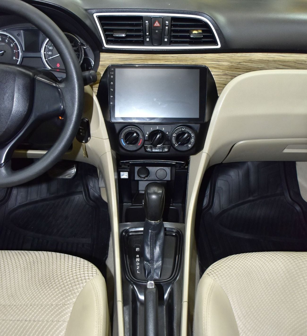 Suzuki Ciaz GL EXCELLENT DEAL for our Suzuki Ciaz ( 2023 Model ) in White Color GCC Specs