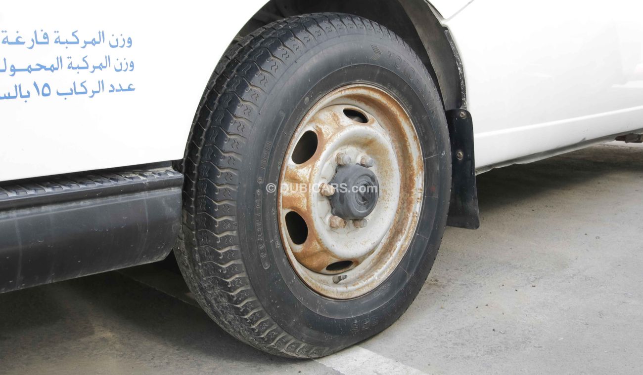 Nissan Urvan