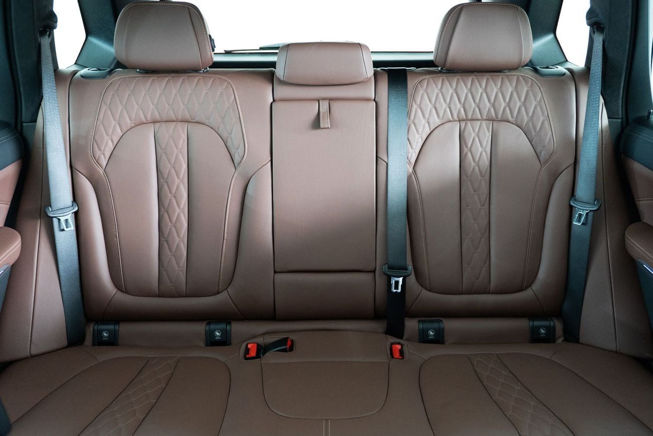 بي أم دبليو X5 STD M50i 4.4L