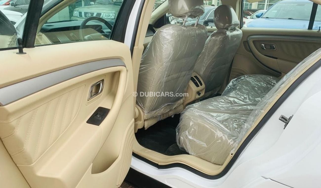 Ford Taurus SE Very Clean Car