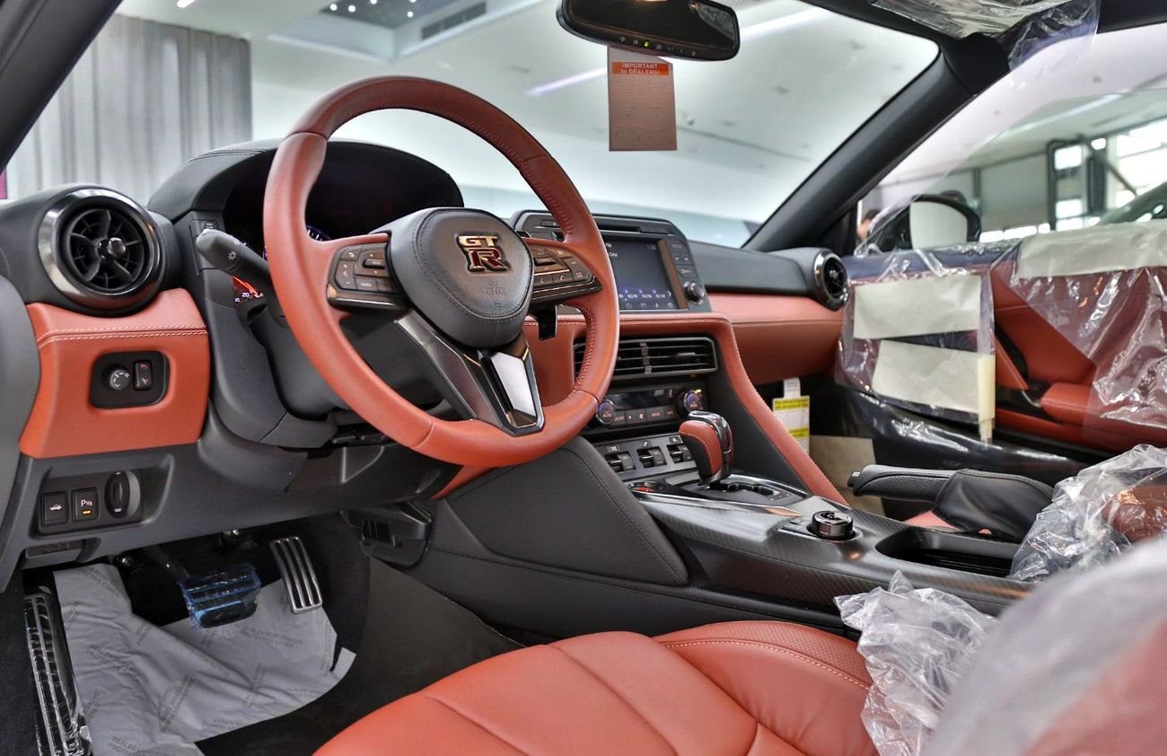 نيسان جي تي ار 2024 Premium Package FINAL EDITION (Local Registration +10%)
