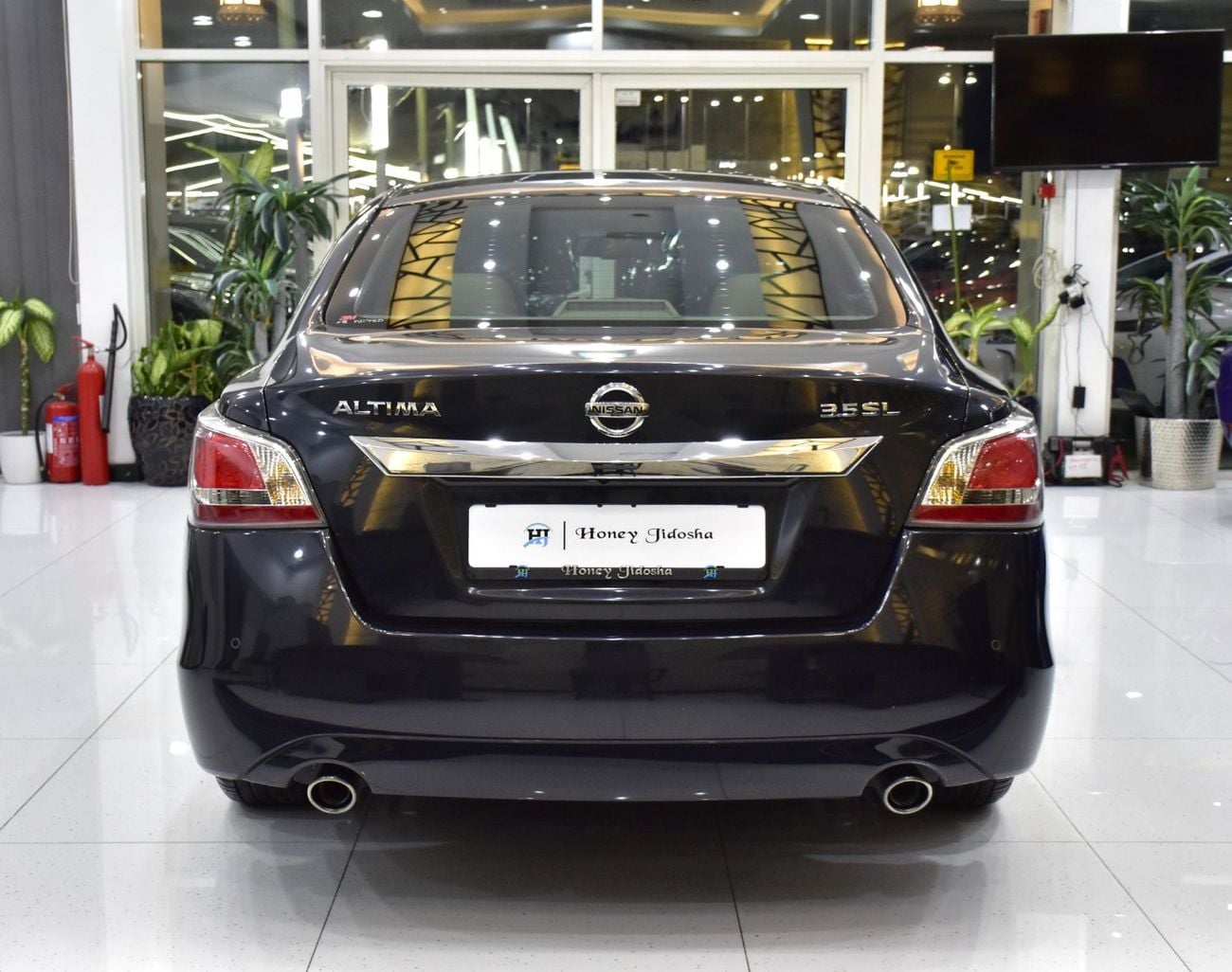 نيسان ألتيما SL EXCELLENT DEAL for our Nissan Altima SL ( 2015 Model ) in Blue Color GCC Specs