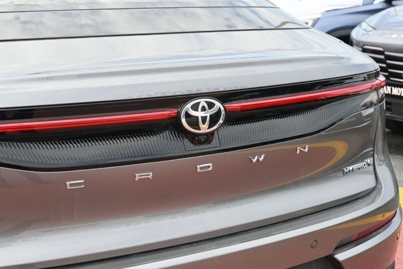 تويوتا كراون Toyota Crown 2.5L Hybrid Model 2023 Color Grey