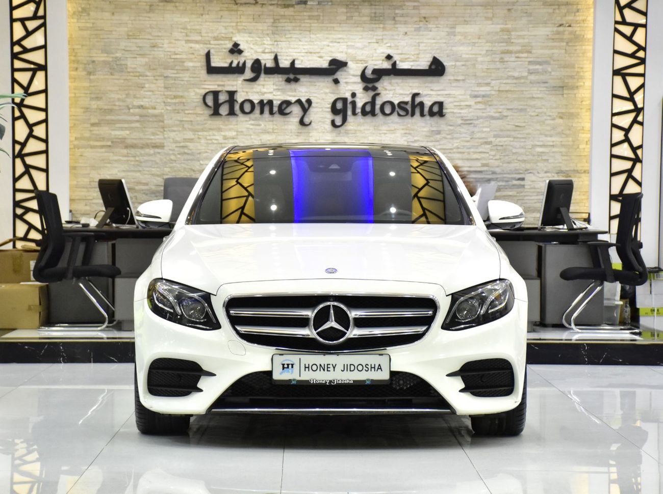 مرسيدس بنز E 400 EXCELLENT DEAL for our Mercedes Benz E400 4Matic ( 2017 Model ) in White Color GCC Specs