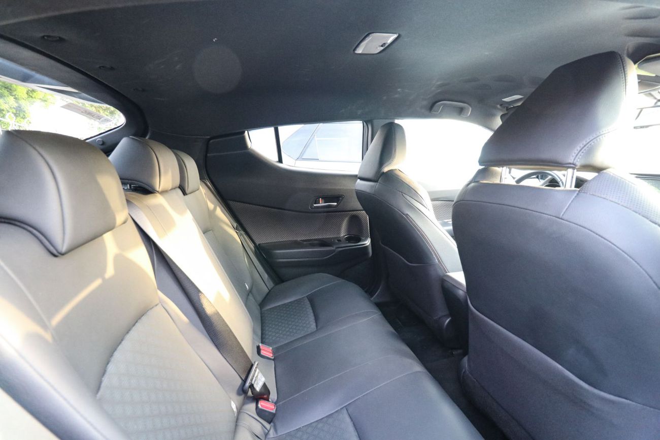 تويوتا CHR Used 2022 Toyota C-HR Full Option | AWD | Turbo | GCC Specs | Excellent Condition
