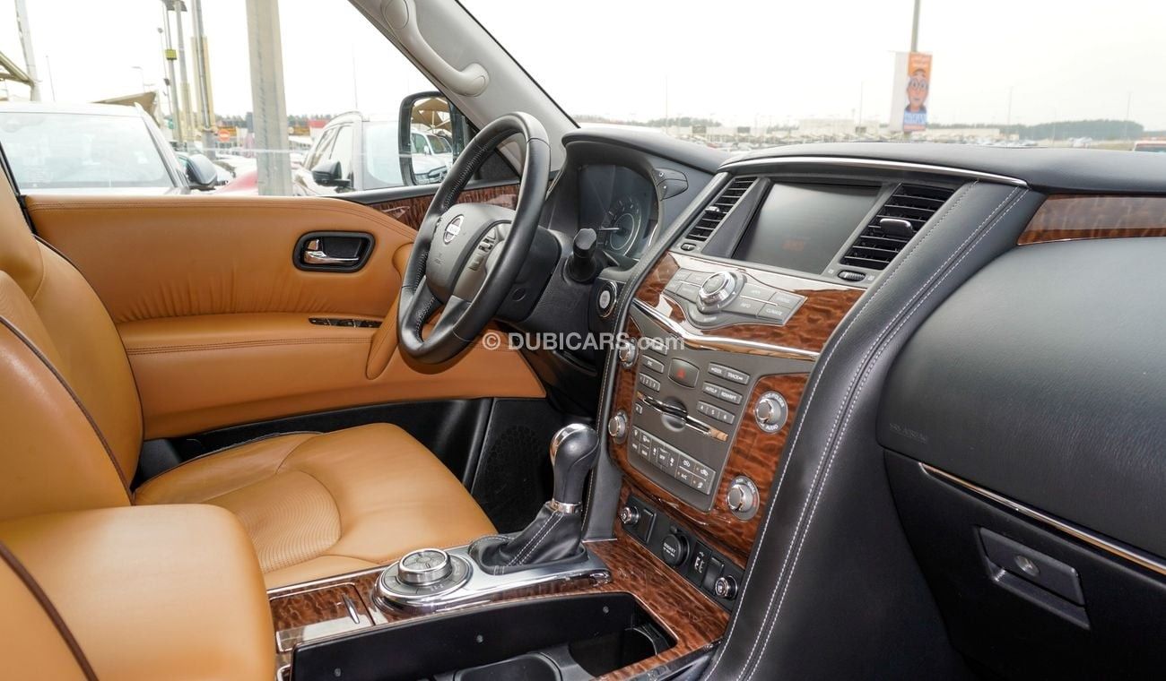 نيسان باترول LE V8 with Platinum body kit