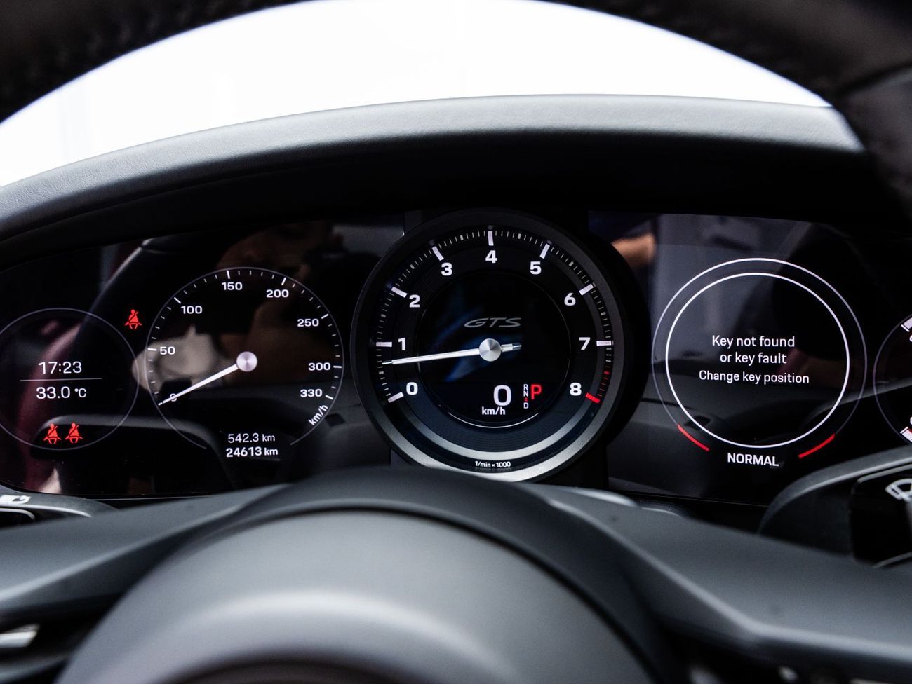 بورش 911 CARRERA GTS BUY NOW, PAY 2027 | THE BLACKLINE STANDARD | 2026 Porsche Warranty, GCC Specs, Low KM's