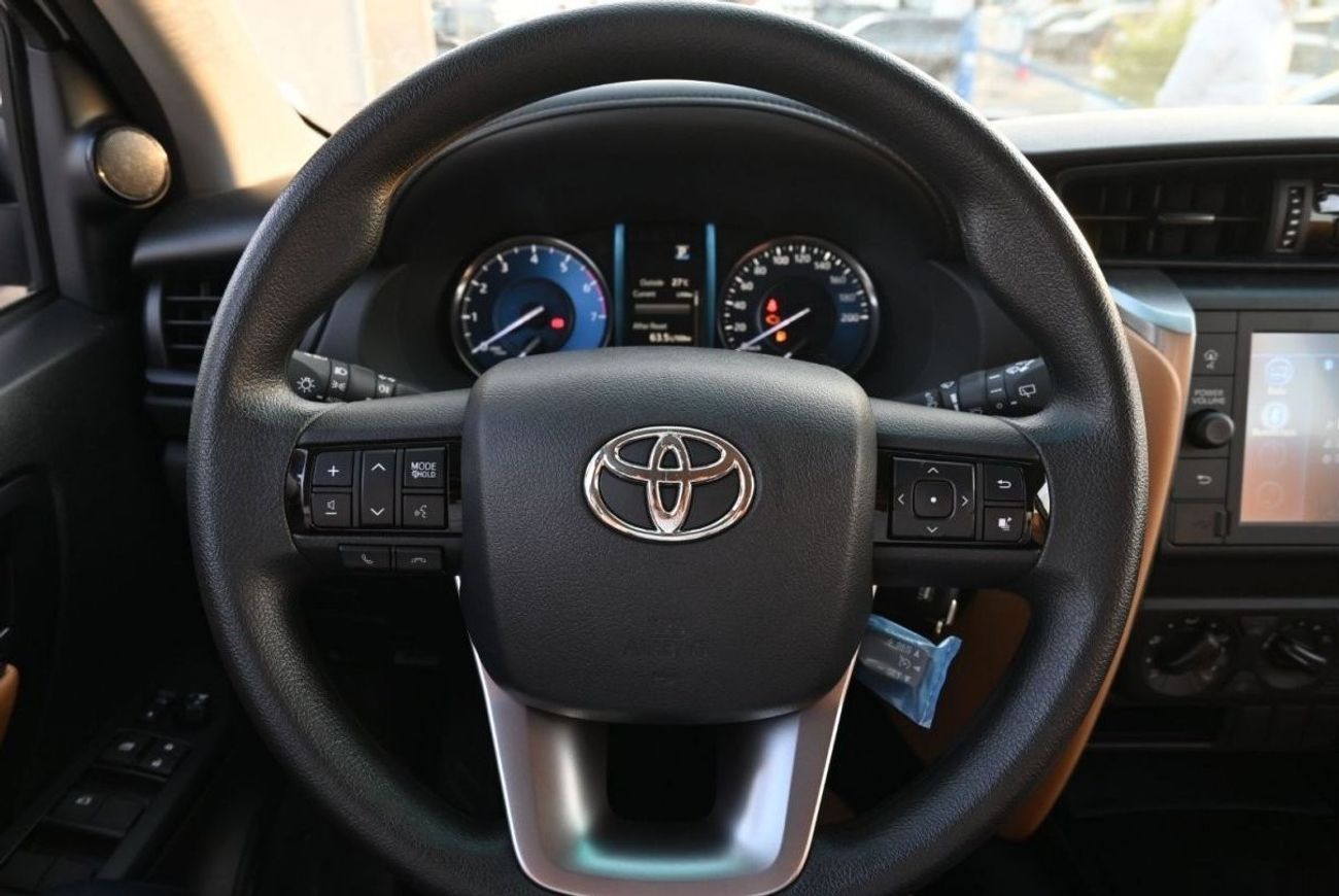 Toyota Fortuner Toyota Fortuner GX 2.7L Petrol, SUV, 2WD Color White Model 2023