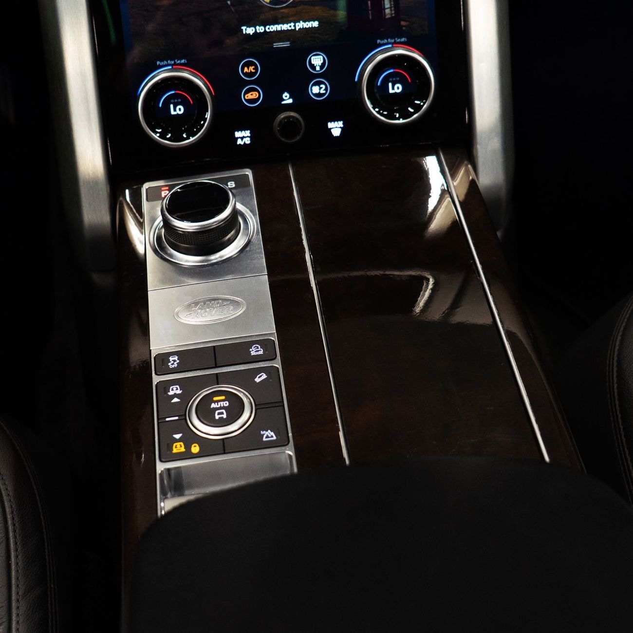 Land Rover Range Rover HSE 3.0L (380 HP) AED 2,778  pm • 0% Downpayment • Range Rover HSE • 1 Year Warranty