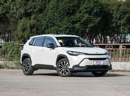 Toyota Frontlander Luxury 2026 Toyota Frontlander– 2.0L Hybrid Luxury