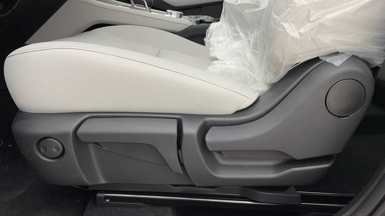 Mitsubishi Outlander MIDLINE PLUS 2.5 | Zero Down Payment | Home Test Drive