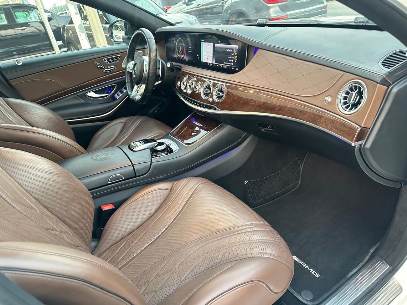 مرسيدس بنز S 63 AMG Std 4.0L (612 HP)