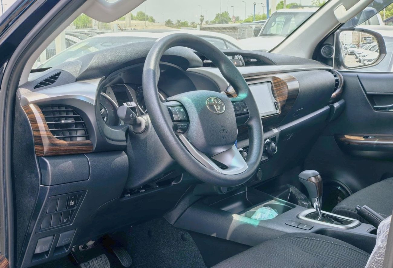 Toyota Hilux D/CAB,PICKUP,2.7L,4X4,DIGITAL AC,WOODEN INTERIOR,BLIND SPOT,DVD+CAMERA,DIFF LOCK,A/T, 2 COOL BOX,202