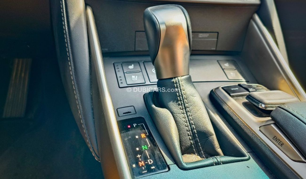 Lexus IS300 SPORT /  V6 / 3.5L / 1 YEAR WARANTY / INSURANCE - REGISTERATION FREE (LOT #  36496)