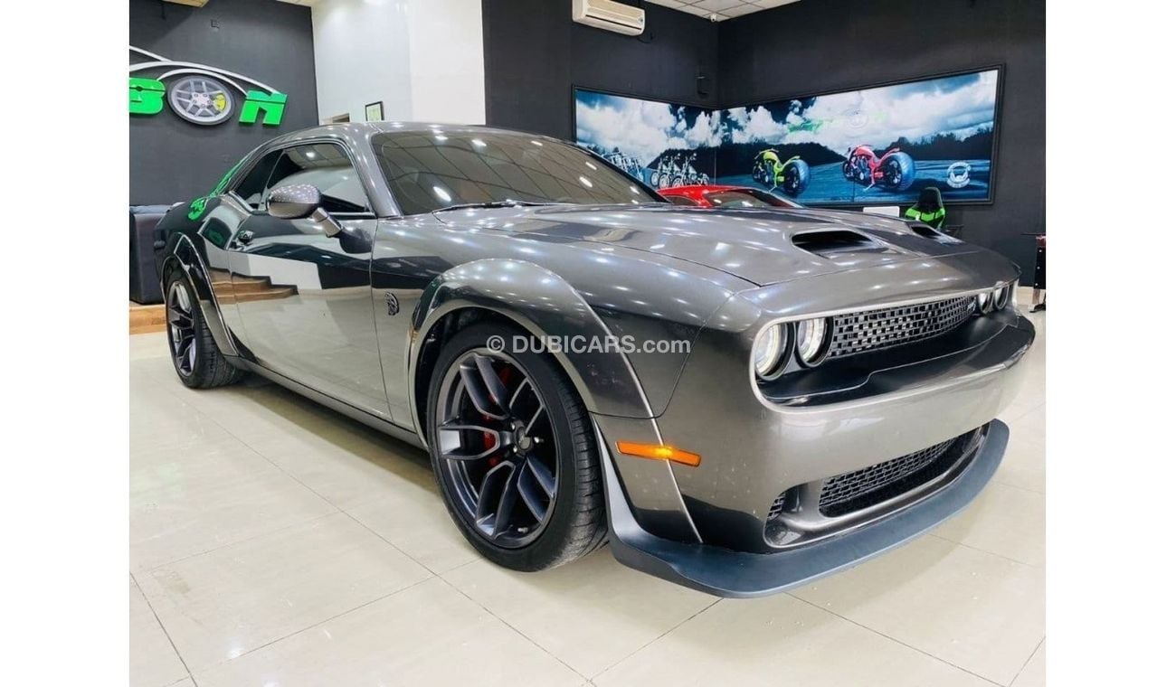 Dodge Challenger CHALLENGER RED EYE  797 HP 2019 GCC IN AMAZING CONDITION UNDER AL FUTTAIM WARRANTY