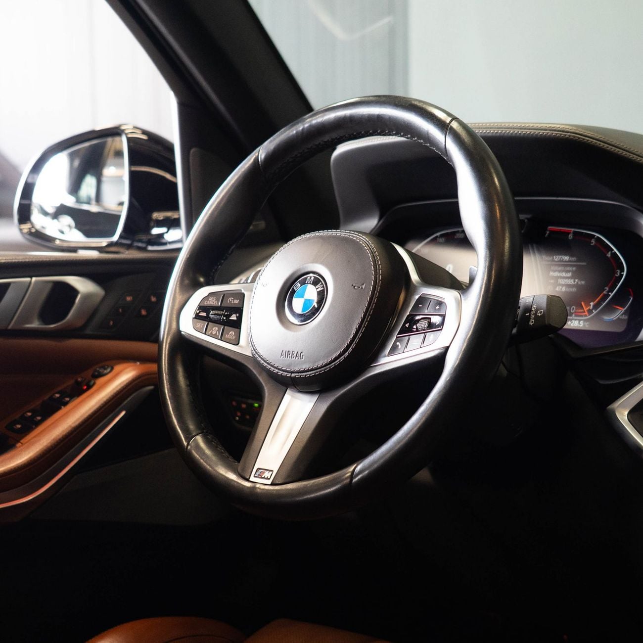 BMW X5 AED 2,490 P.M • 0% Downpayment • BMW X5 50i M Sport • 1 Year Warranty