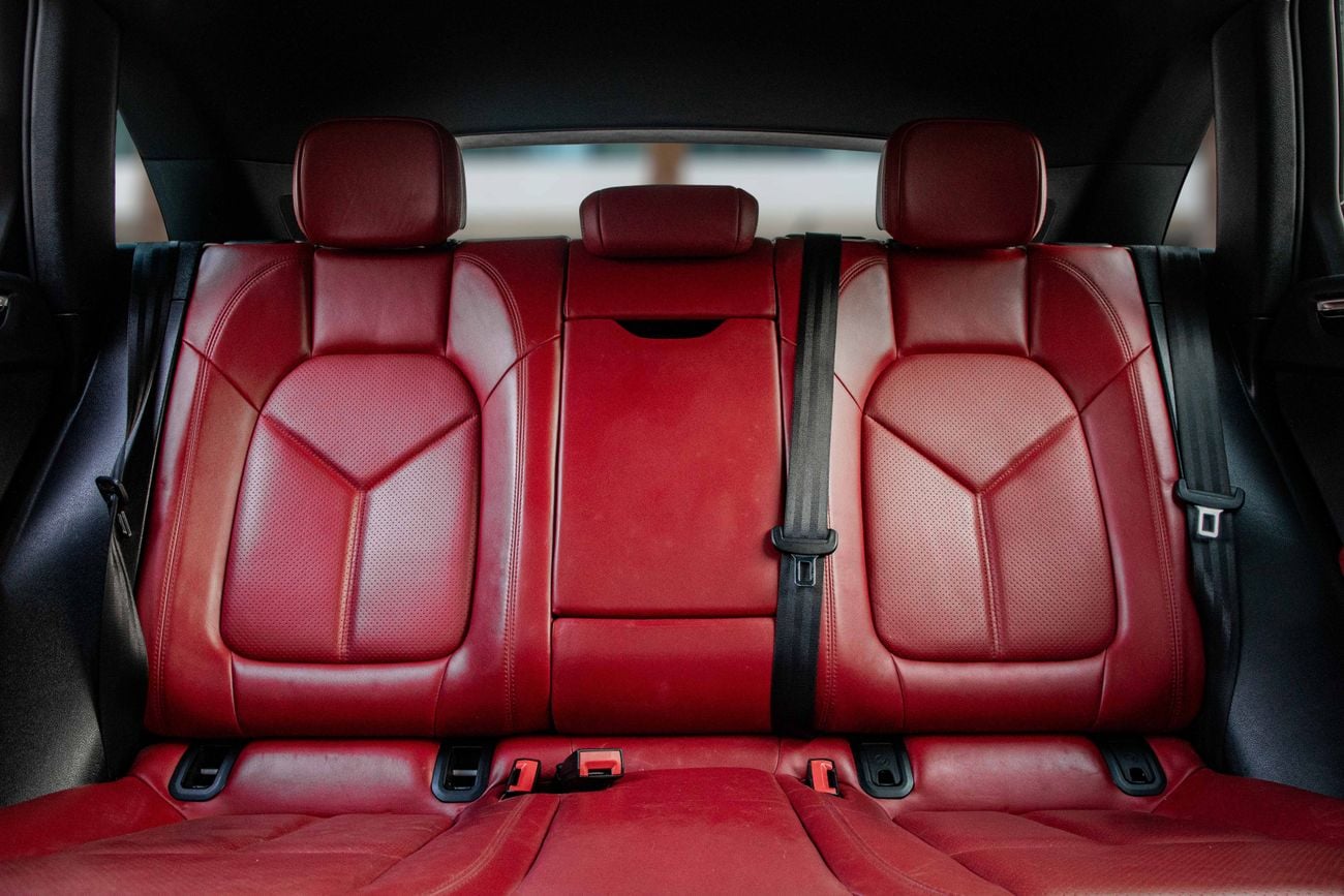 بورش ماكان Macan | 2,938 P.M | 0% Downpayment | Pristine Condition!