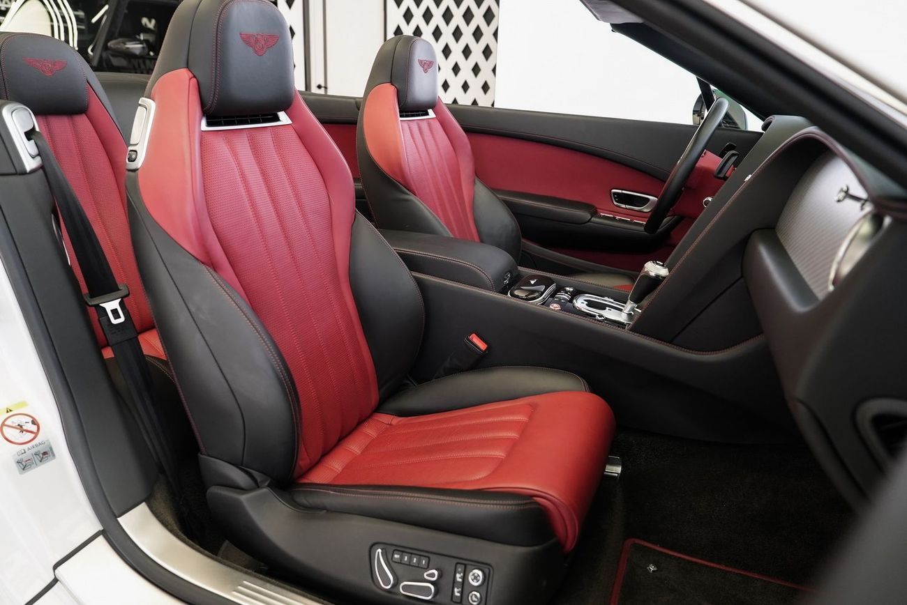 بنتلي كونتيننتال جي تي سي Bentley GTC V8 S