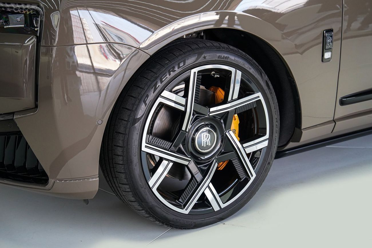 Rolls-Royce Cullinan BLACK BADGE