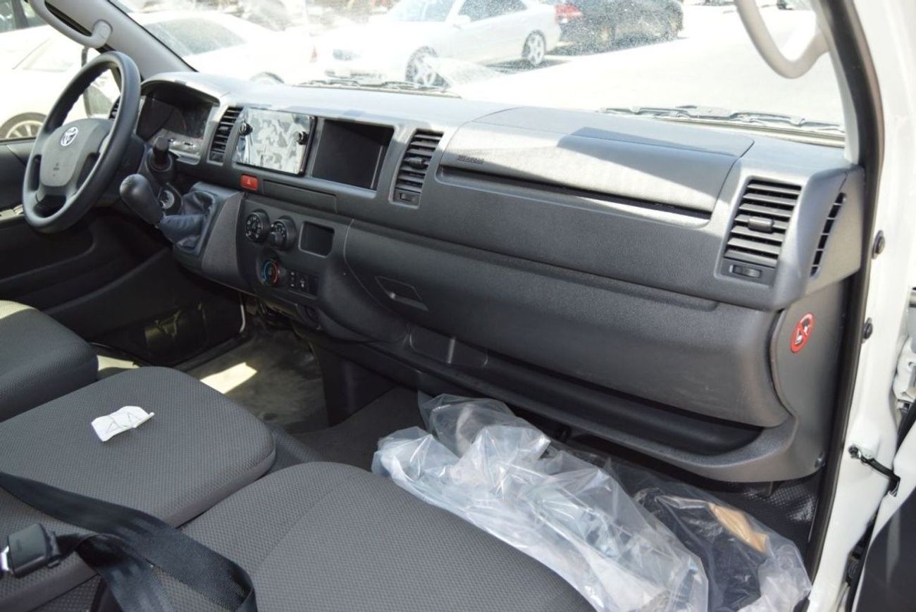 تويوتا هاياس High Roof