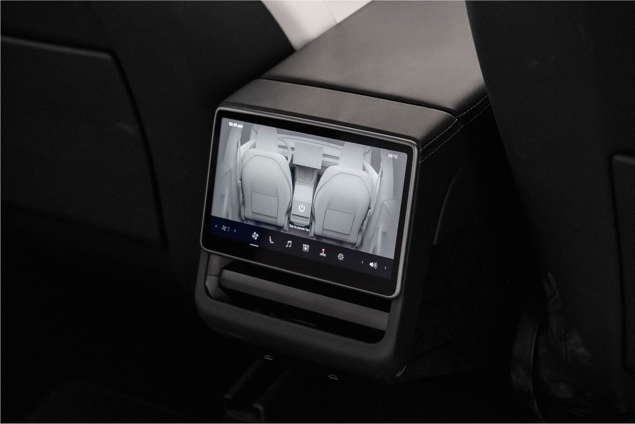 Tesla Model Y LONG RANGE
