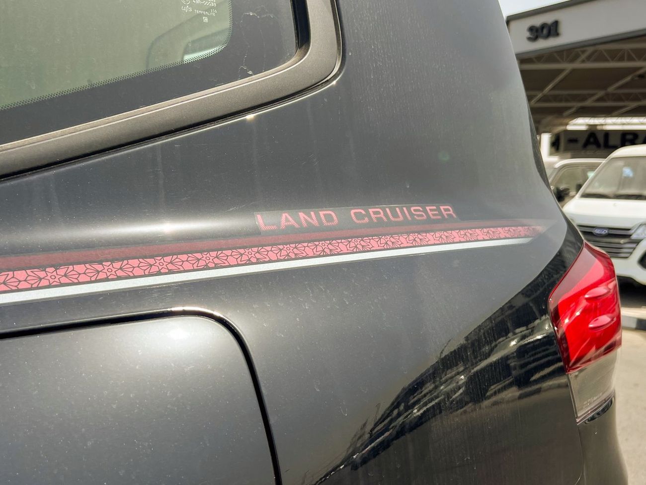 Toyota Land Cruiser GXR EXPORT ONLY - Toyota LC300 4.0L (Black Interior)