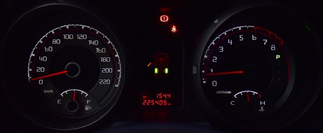 ميتسوبيشي باجيرو EXCELLENT DEAL for our Mitsubishi Pajero GLS ( 2016 Model ) in Brown Color GCC Specs